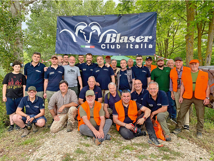 The organizers and many volunteers take care of setting up the temporary shooting ranges, safety and the smooth running of the event